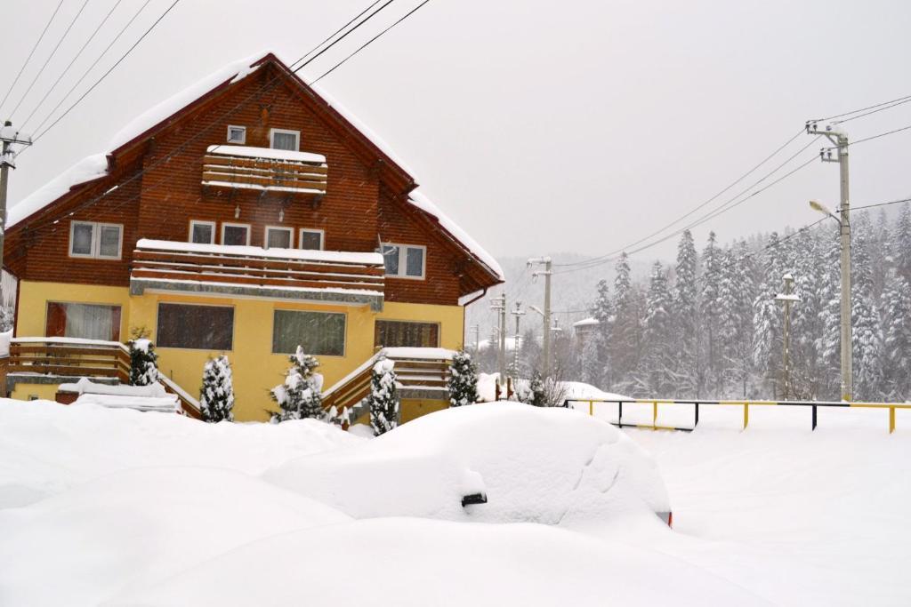 Miraj Hotel Azuga Bagian luar foto