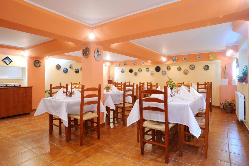 Miraj Hotel Azuga Bagian luar foto